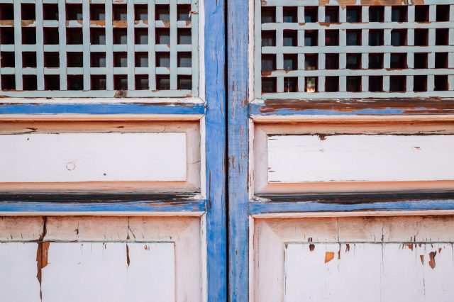 A shocking video has sparked intense online reactions after a fire tore through a Chinese temple.