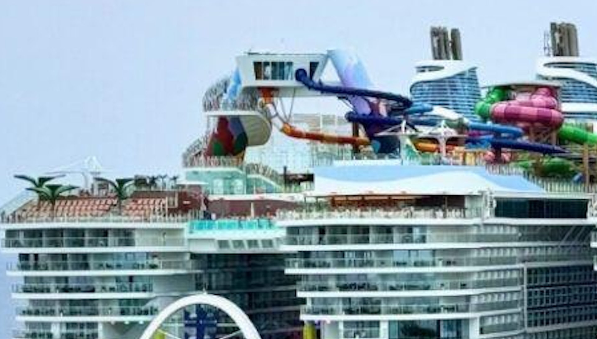 'Horrendous' photo of cruise ships spurs fervent debate online: 'I can think of nothing worse'