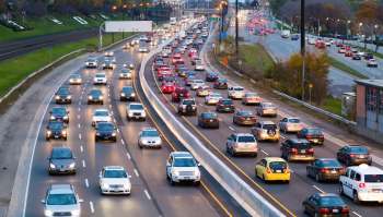 One Reddit user shared a troubling photo of a DIY lift kit installation, and the comments section revealed widespread concern.