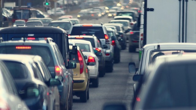 A Redditor perfectly captured the danger of lifted trucks with a photo they shared with the community.