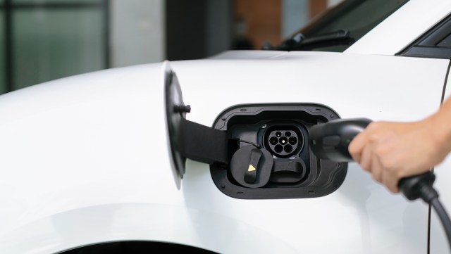 A Baltimore utility company launched a project that allows electric truck owners to send power from their cars to the grid.