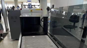 One Reddit user shared some complex thoughts they had about the airport's ad situation.