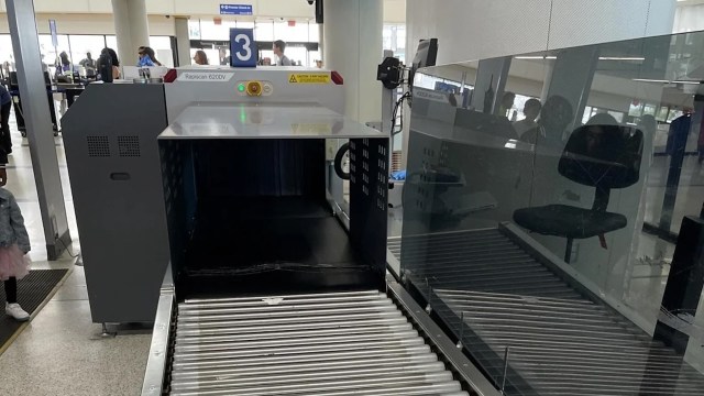 One Reddit user shared some complex thoughts they had about the airport's ad situation.