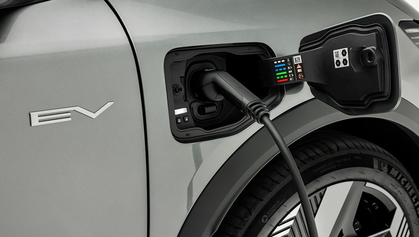 The all-new Mitsubishi Eclipse Cross EV won't be available in the U.S., but it would be very beneficial to American drivers.