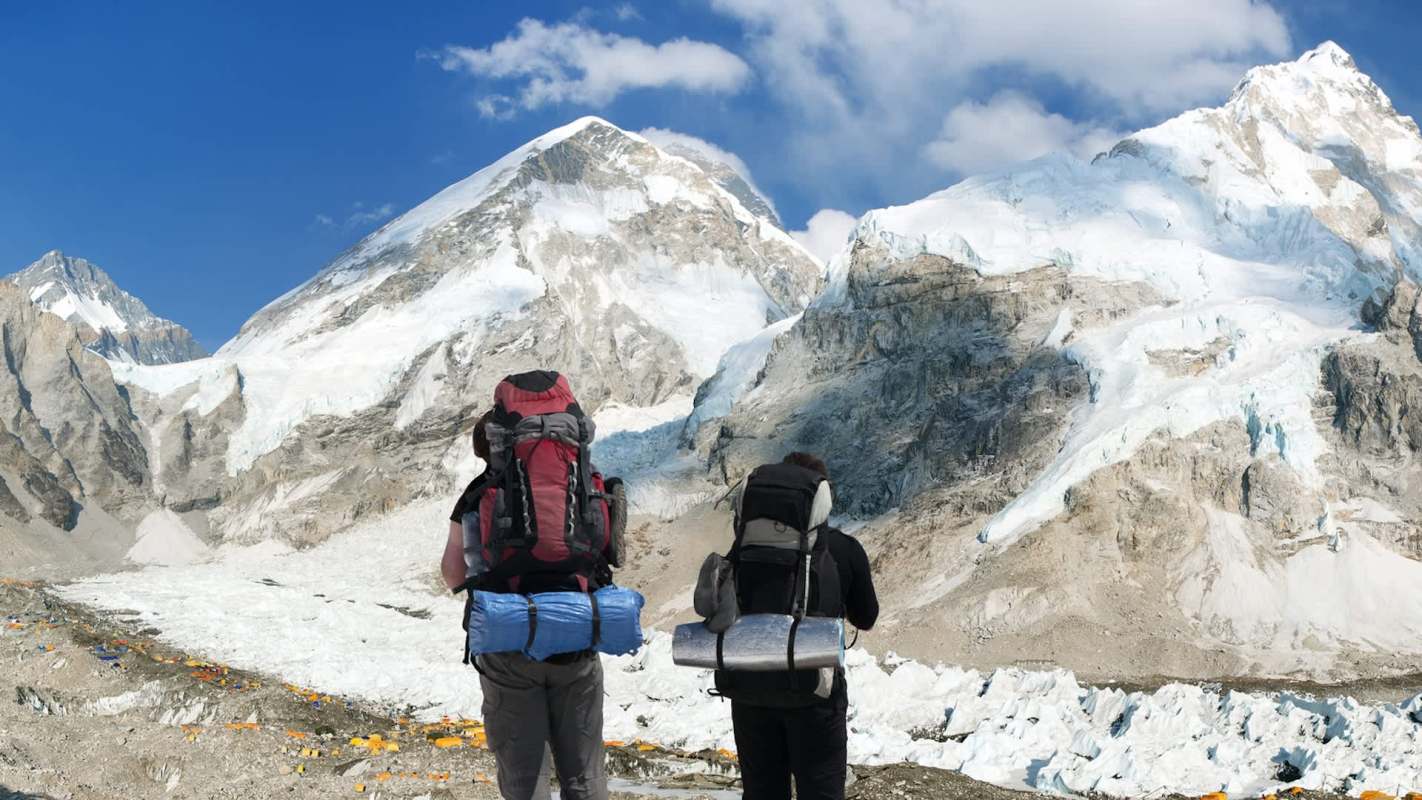 A video on Reddit of the Mount Everest summit wasn't well-received because of the actions of other climbers.