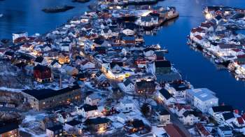 While many Norwegians saw a decline in their power prices in the last month, several factors are keeping costs high for residents in certain regions of Norway.