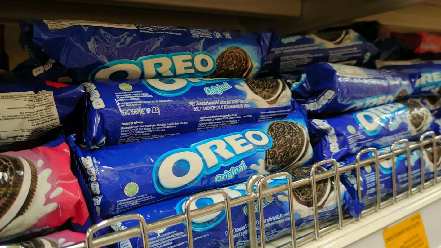One Reddit user uncovered a plastic-wasting, shrinkflation marketing tactic after buying an Oreo product.