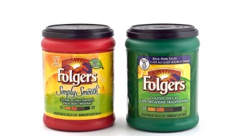 One Redditor shared how they turned a used Folgers' coffee container into a makeshift bird feeder.