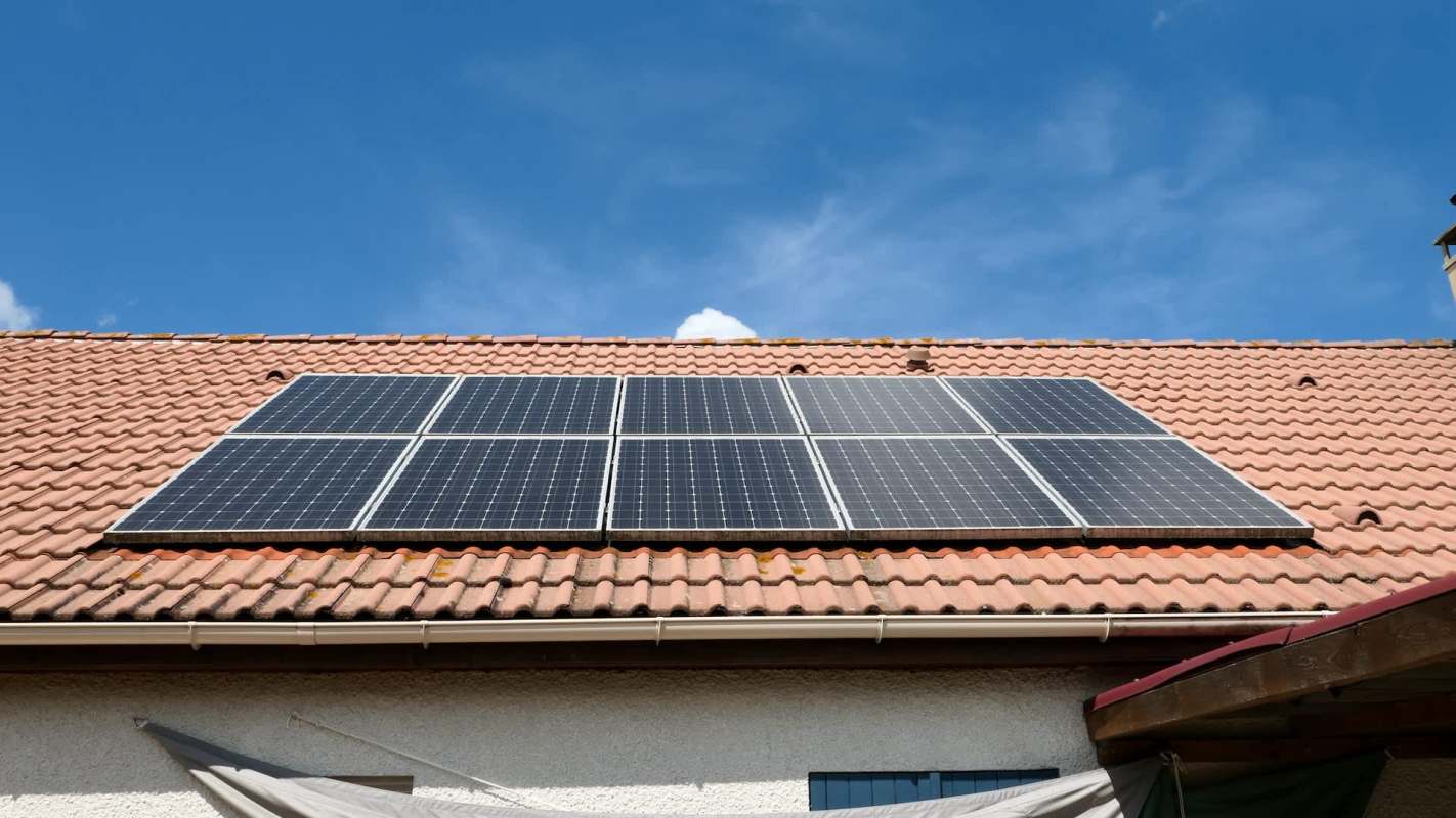 One new homeowner shared their frustration with Sunnova's solar panels after receiving zero customer support during a transfer process.