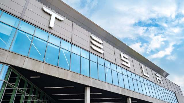 One homeowner with leased solar panels through Tesla was frustrated to find that their provider had delayed addressing a major malfunction.