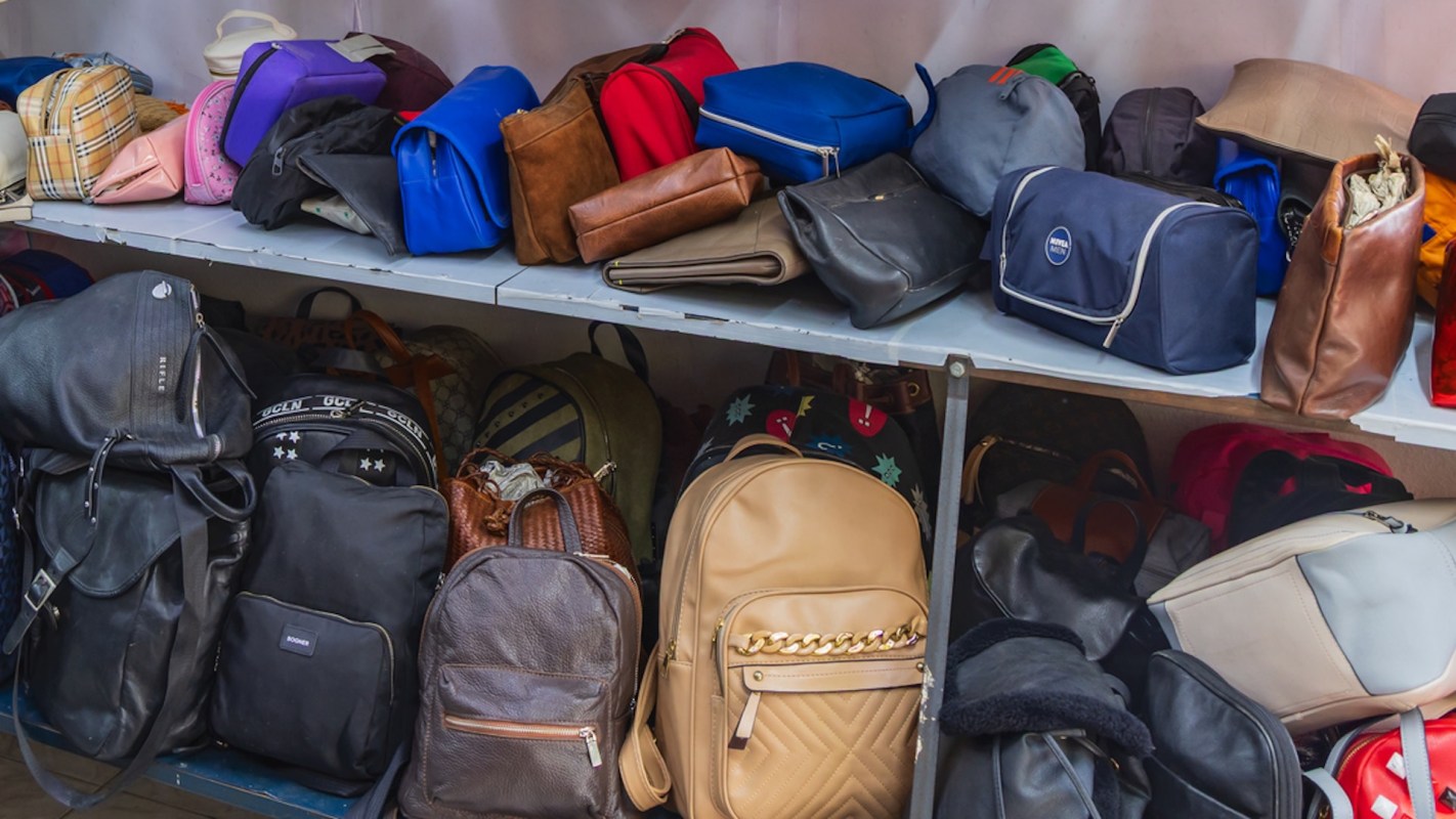 One lucky thrift store shopper found $1,000 in a backpack — and shared their incredible haul at r/ThriftStoreHauls.
