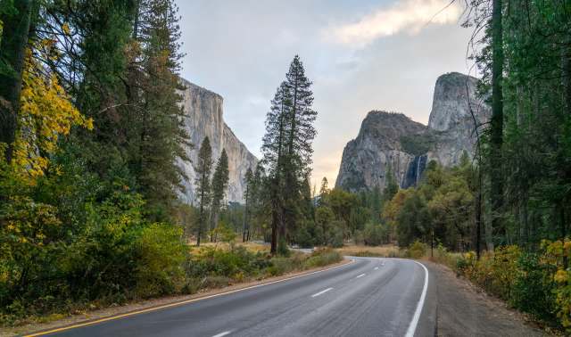 A TikTok visitor catches a driver committing a traffic violation at Yosemite National Park.