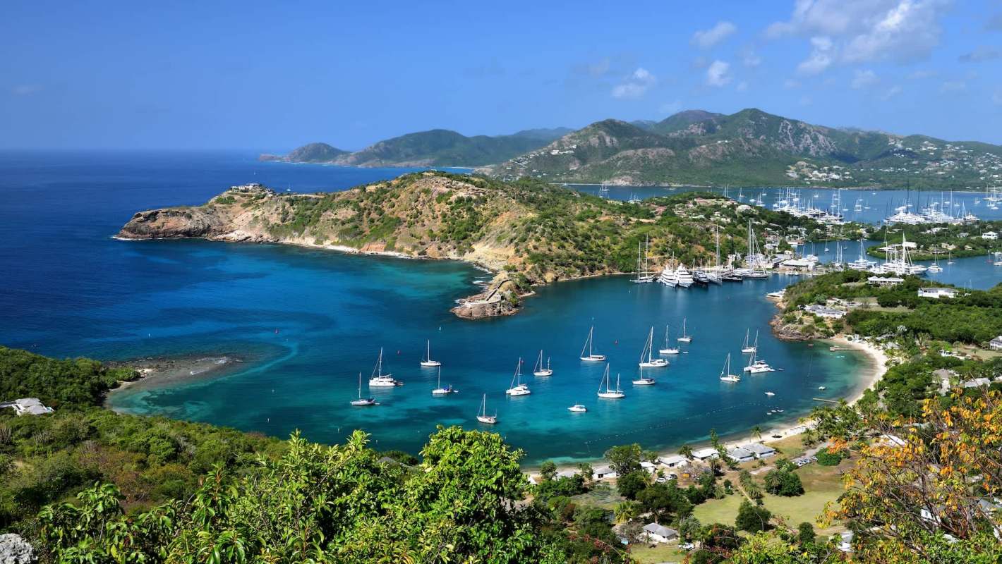 The Alfa Nero is a 267-foot-long superyacht, complete with an infinity pool, dance floor, and helipad.