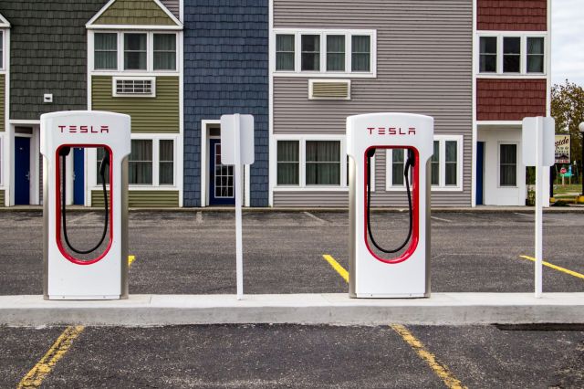 Residents at several apartment complexes near metro Detroit will soon have access to electric vehicle charging stations thanks to a large grant.