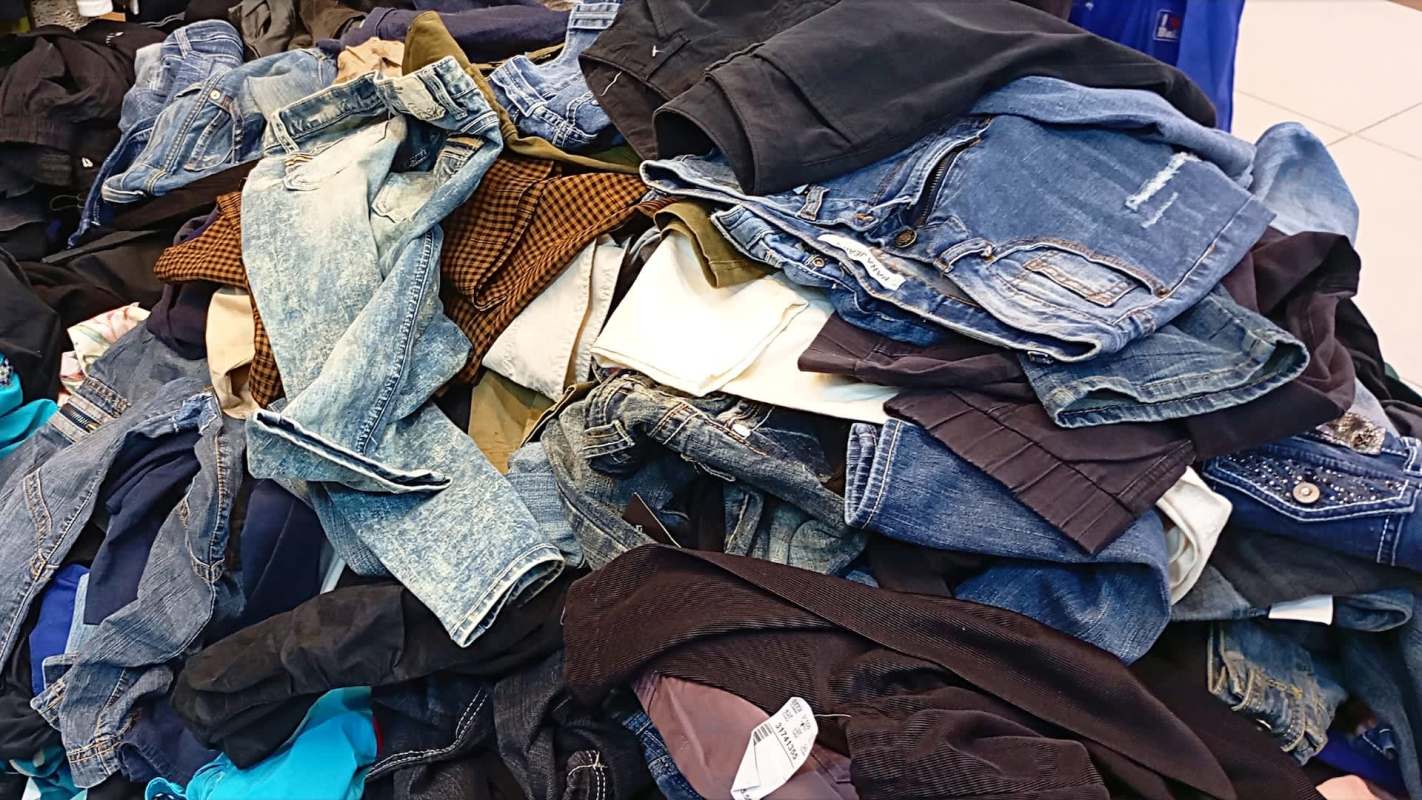 A Fargo, North Dakota man got a wholly unexpected Christmas surprise after a thoughtful thrift shopper and his partner sprang into action.