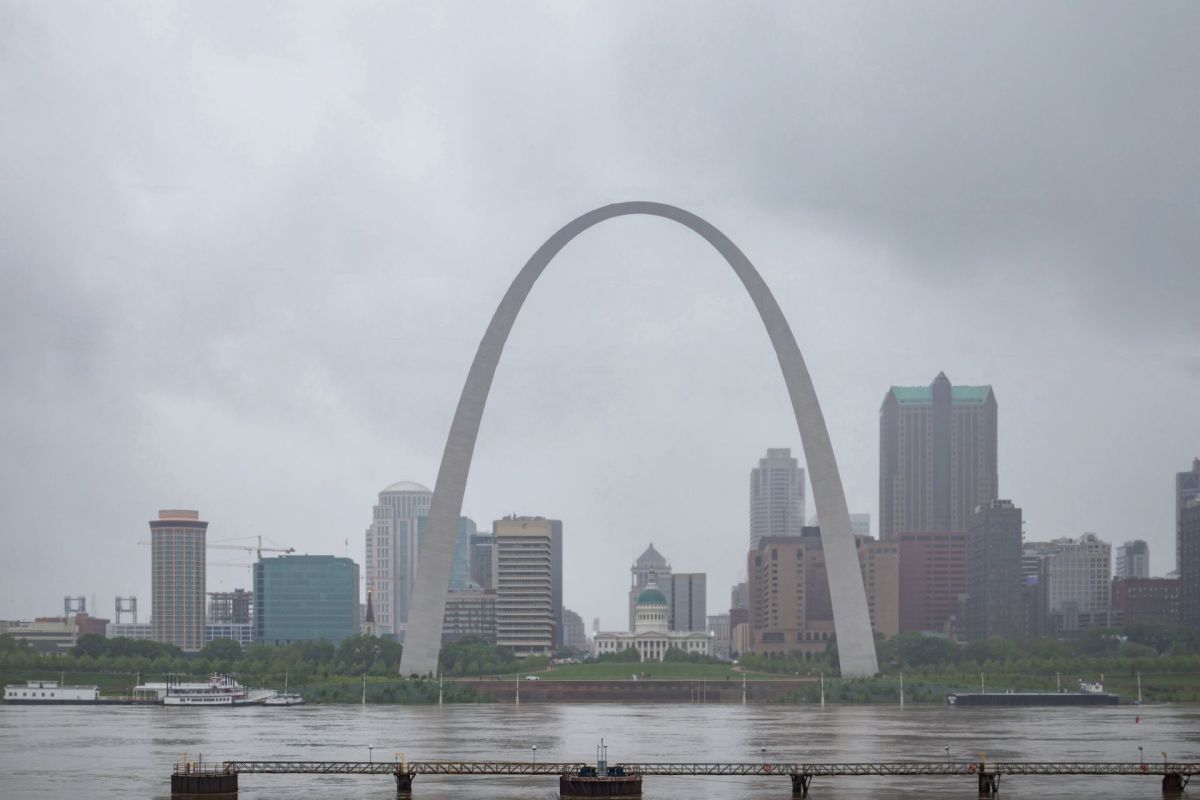 St. Louis residents are experiencing extreme weather whiplash as the temperature plummets after record highs.
