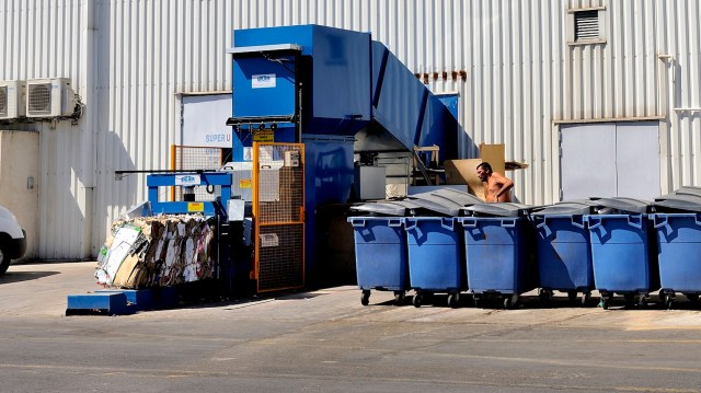 Dumpster diving, or going through commercial dumpsters to find salvageable items, might seem unsanitary at first — but this Redditor scored big.