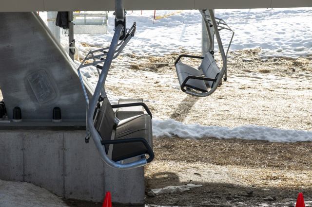 Hoodoo Ski Area in Bend, Oregon, hasn't opened due to the lack of snow, leaving hundreds out of work.