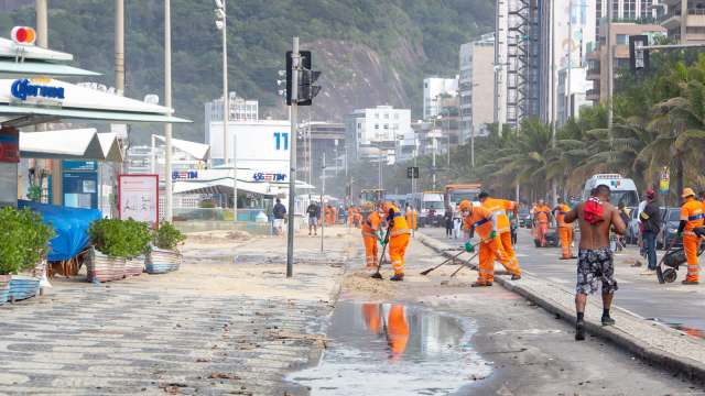 Researchers from Brazil studying the impacts of rising global temperatures on workers have found that extreme heat could severely reduce productivity across the country's major labor sectors. Losses could exceed hundreds of millions of dollars per day, not to mention the serious health risks of exposure to these dangerous conditions.