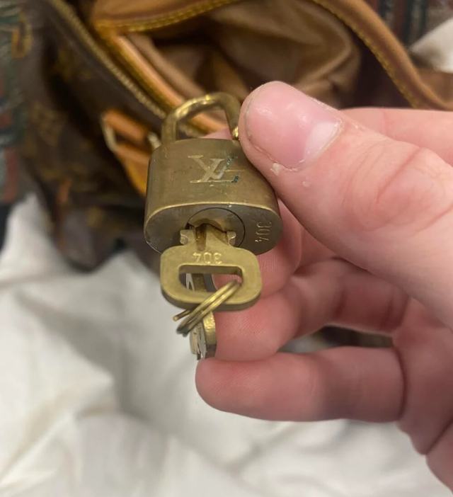 One Reddit user was shocked to discover a Louis Vuitton bag hidden inside a seemingly ordinary Prada dust bag.