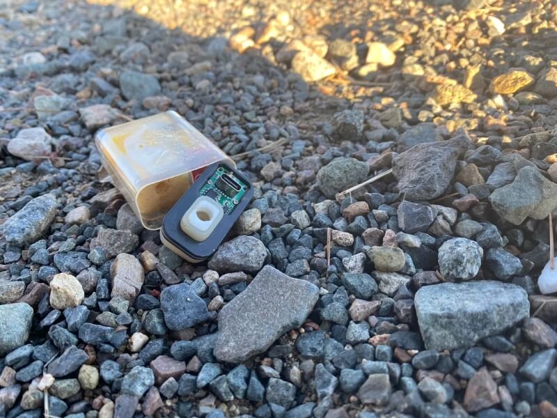 One Redditor was shocked to find litter from a disposable vape in their driveway.