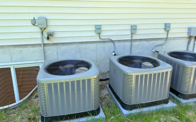 One Redditor shared a quote they'd received for a furnace and heat pump that totaled nearly $29,000 and asked for feedback.