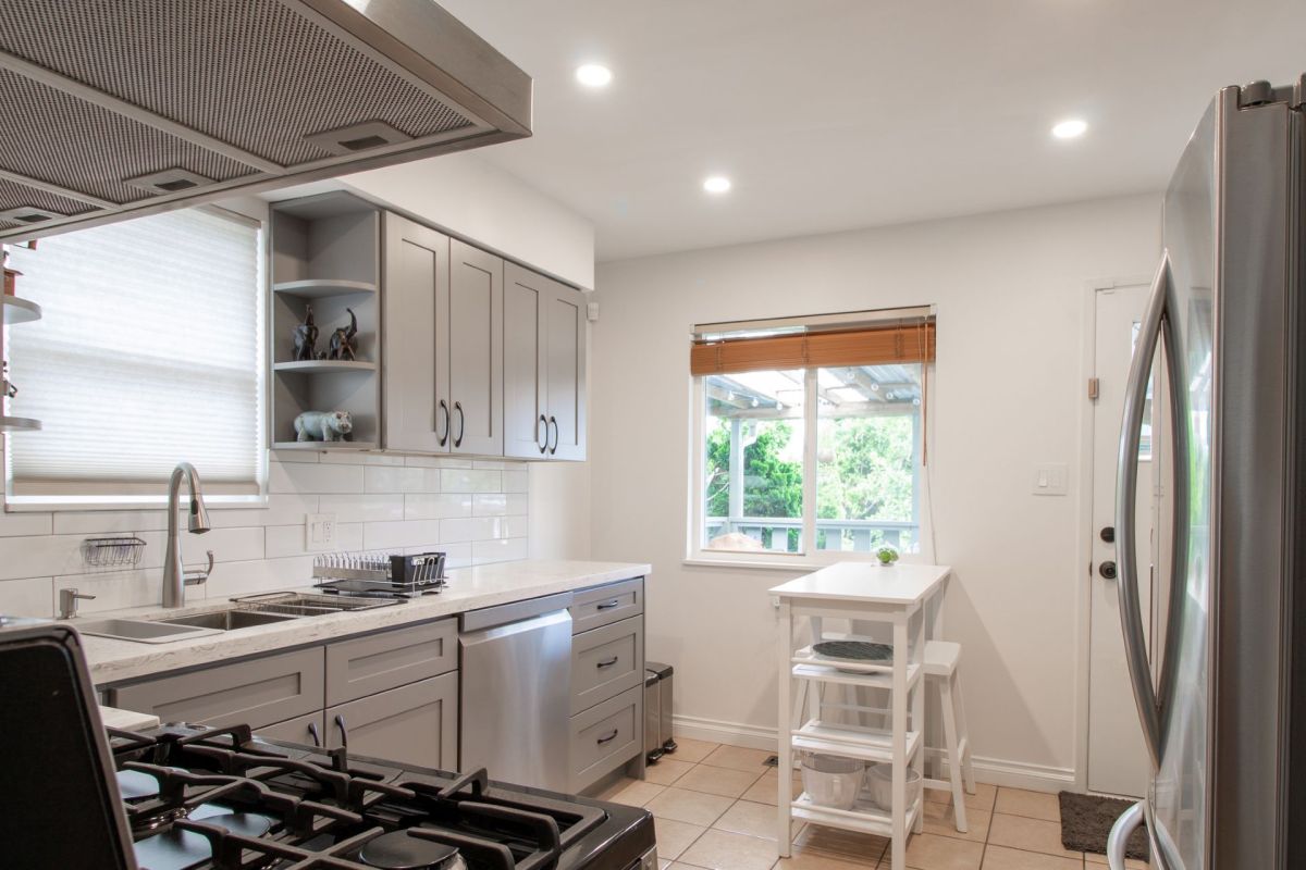 A neurologist broke down how living at home with a gas stove is dangerous — and here's what to do about it.