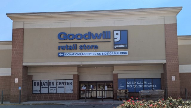 One Reddit user was shocked to discover a Louis Vuitton bag hidden inside a seemingly ordinary Prada dust bag.