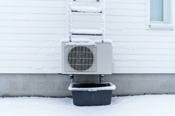 A heat pump can save up to 50% on heating costs. One Redditor was debating installing one, until a homebuilder expressed doubts.