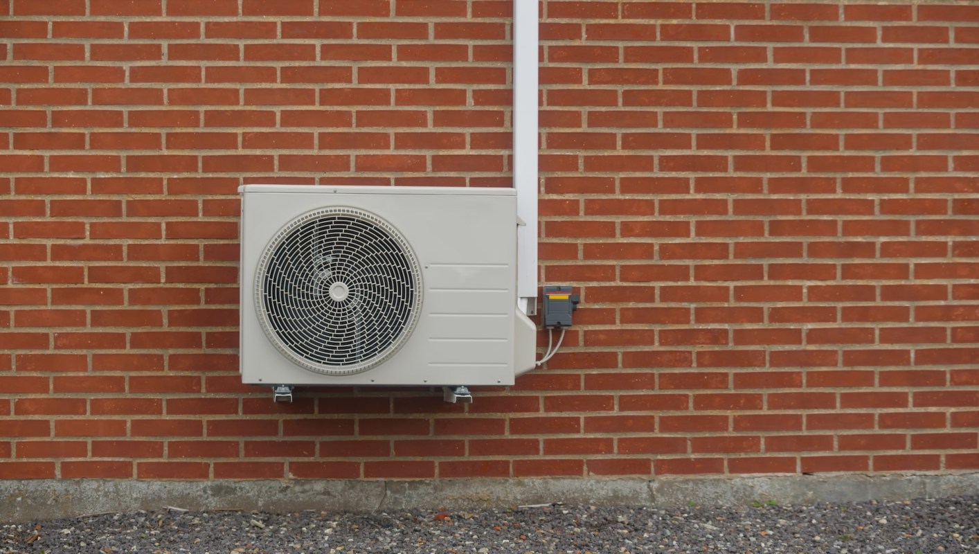 One former HVAC installer questioned the validity of claims around heat pumps and their efficiency.