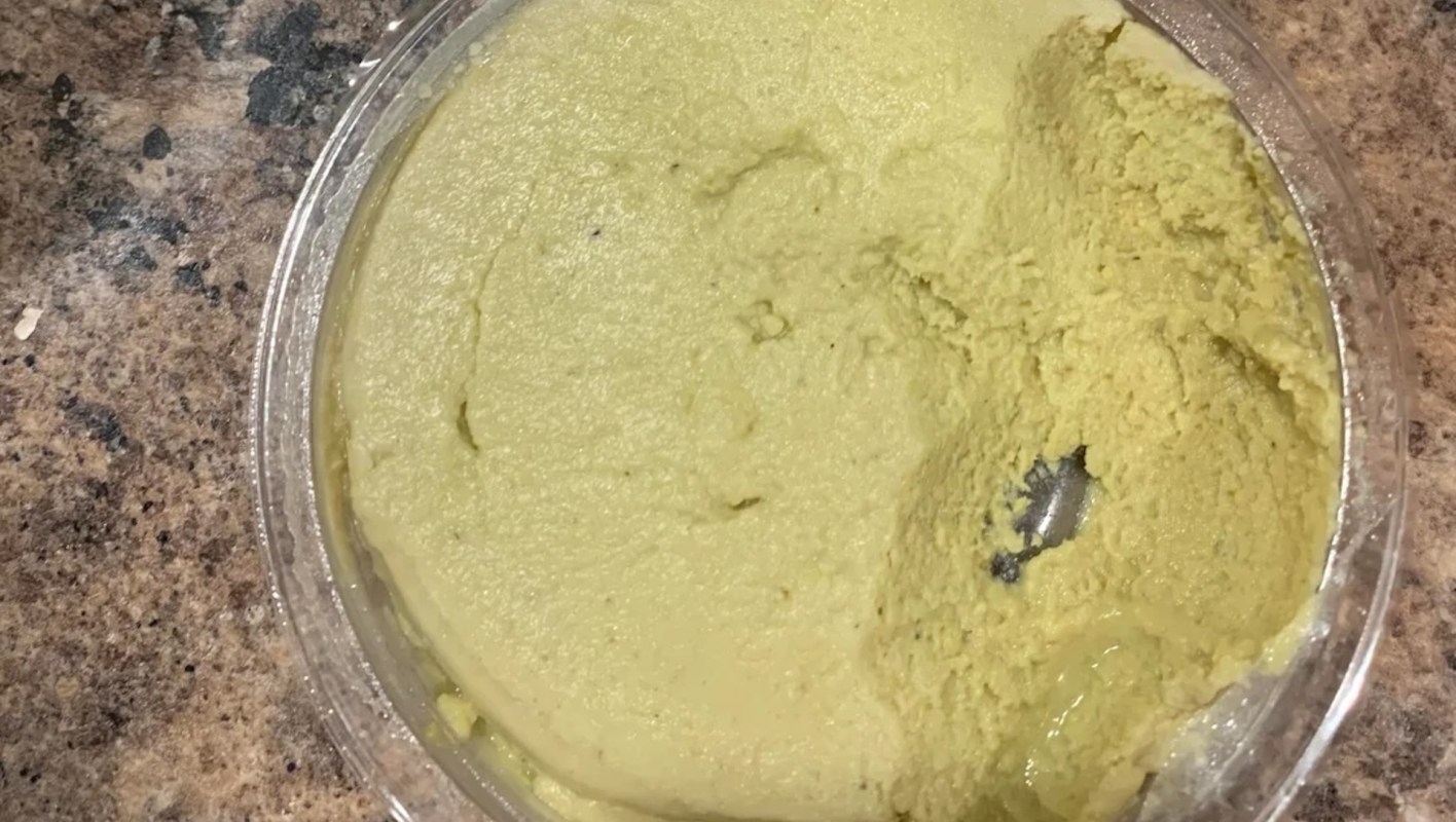 One Redditor discovered a clever way to expose a deceptive Zacca hummus package that was loaded with extra plastic.