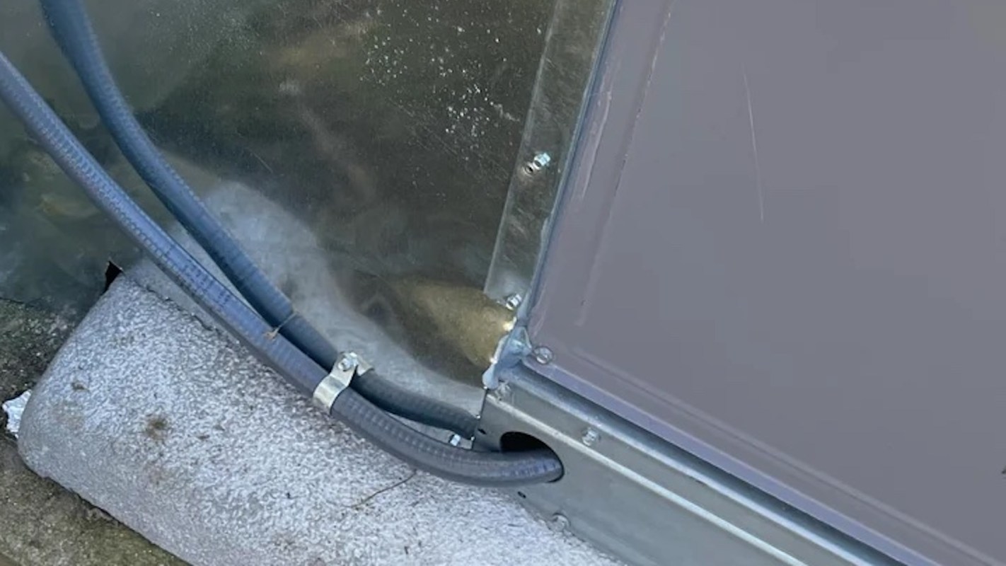 One Redditor shared their experience with a shoddy HVAC installation, including poor workmanship and property damage.