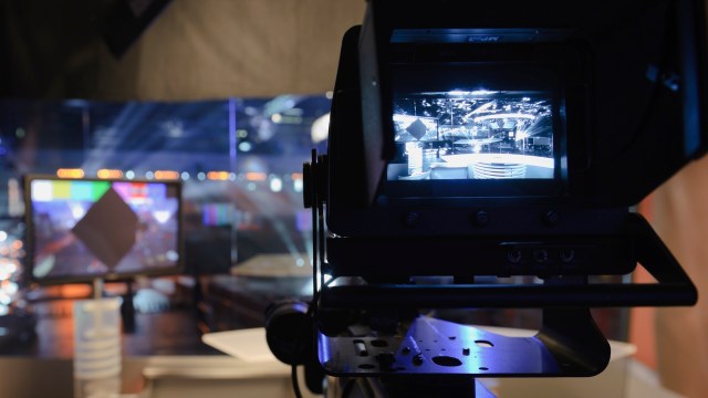 Media outlets owned by Rupert Murdoch have been blaming clean energy for rising electricity bills, but a new report points to data centers.