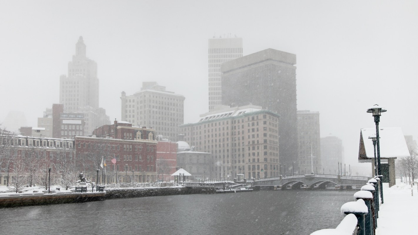 An article about the polar vortex will resonate with readers in Chicago, where the keyword is already garnering significant attention.