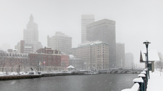 An article about the polar vortex will resonate with readers in Chicago, where the keyword is already garnering significant attention.