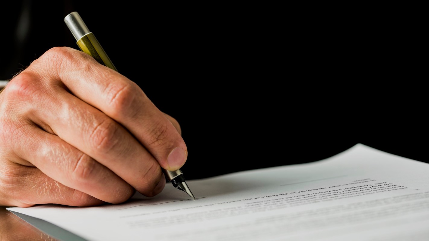 Seven U.S. governors are urging the Environmental Protection Agency to start taking the health risks of microplastics seriously.