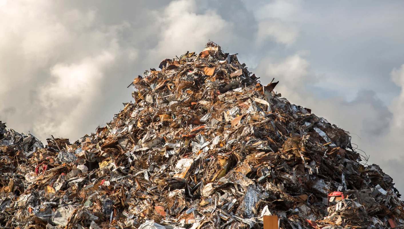 Shocking footage shows a man illegally dumping and burning construction waste in a protected nature area in Malta.