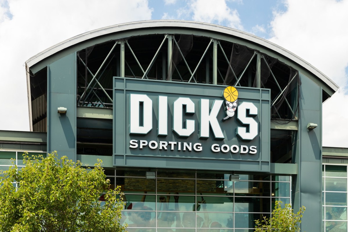 One Redditor was outraged after finding around 100 golf clubs from Dick's Sporting Goods allegedly destroyed in a dumpster.