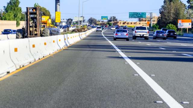 Changes in federal regulation have removed access to California's high-occupancy vehicle lanes for registered EV owners.