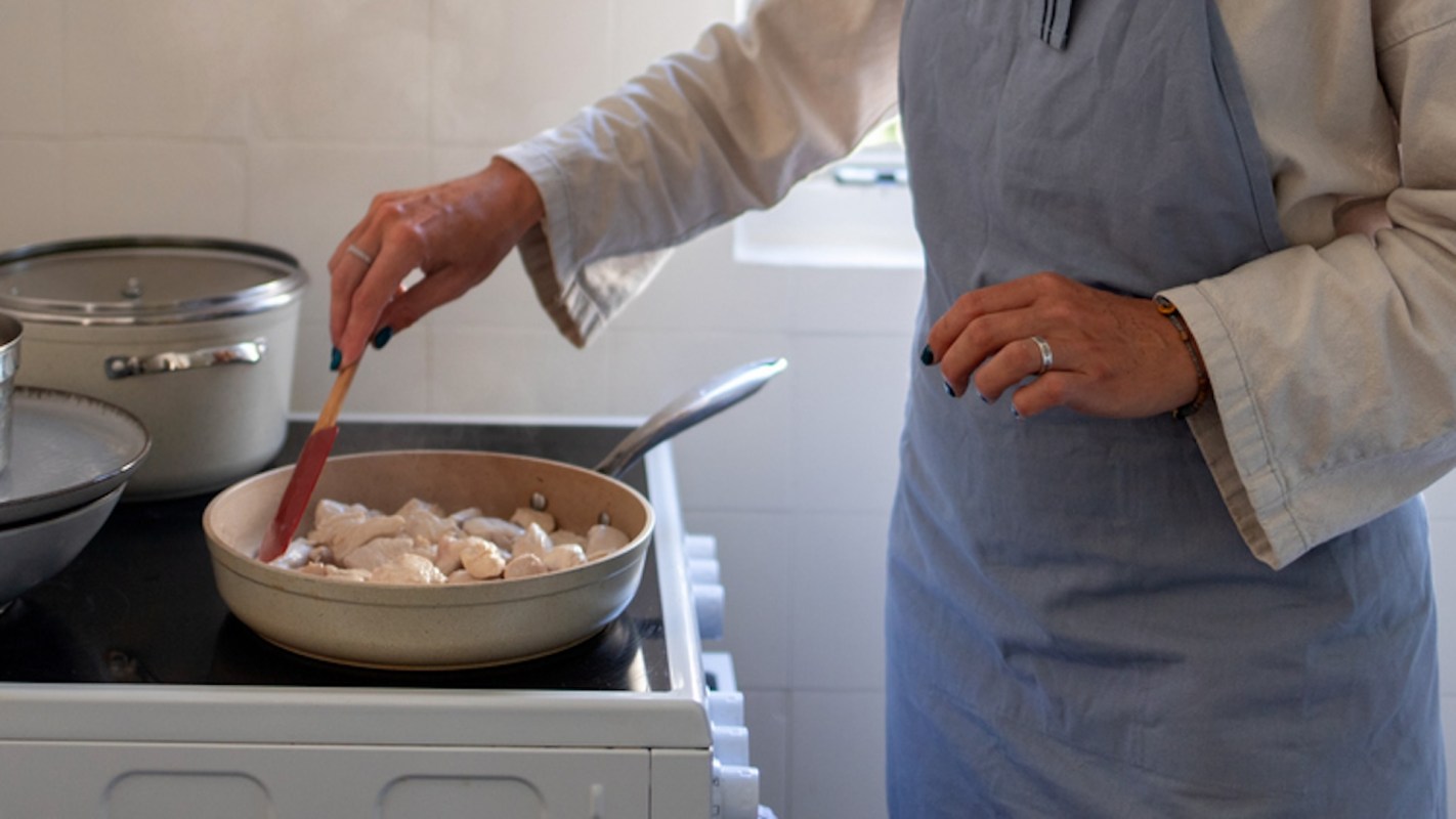 A new homeowner asked the r/inductioncooking community for help with their high-tech Thermador cooktop.