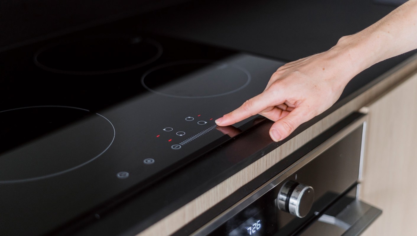 Not all electric cooktops are equal — and Redditors were ready to set the record straight on induction ranges.