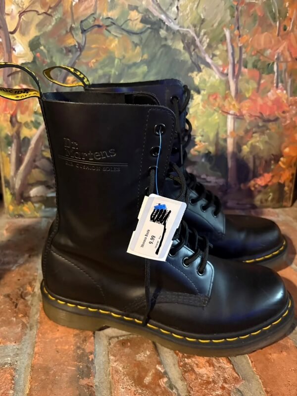 One Redditor shared a heartwarming thrift store encounter after a stranger gifted him a pair of Doc Martens.