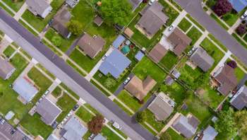 A Redditor's kid playing in the alley met with an absurd HOA complaint.