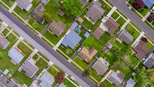 A Redditor's kid playing in the alley met with an absurd HOA complaint.