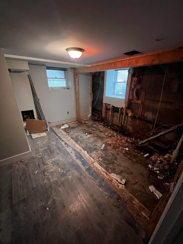 One Redditor shared disgusting photos of a plumbing disaster to highlight the need for proper maintenance.