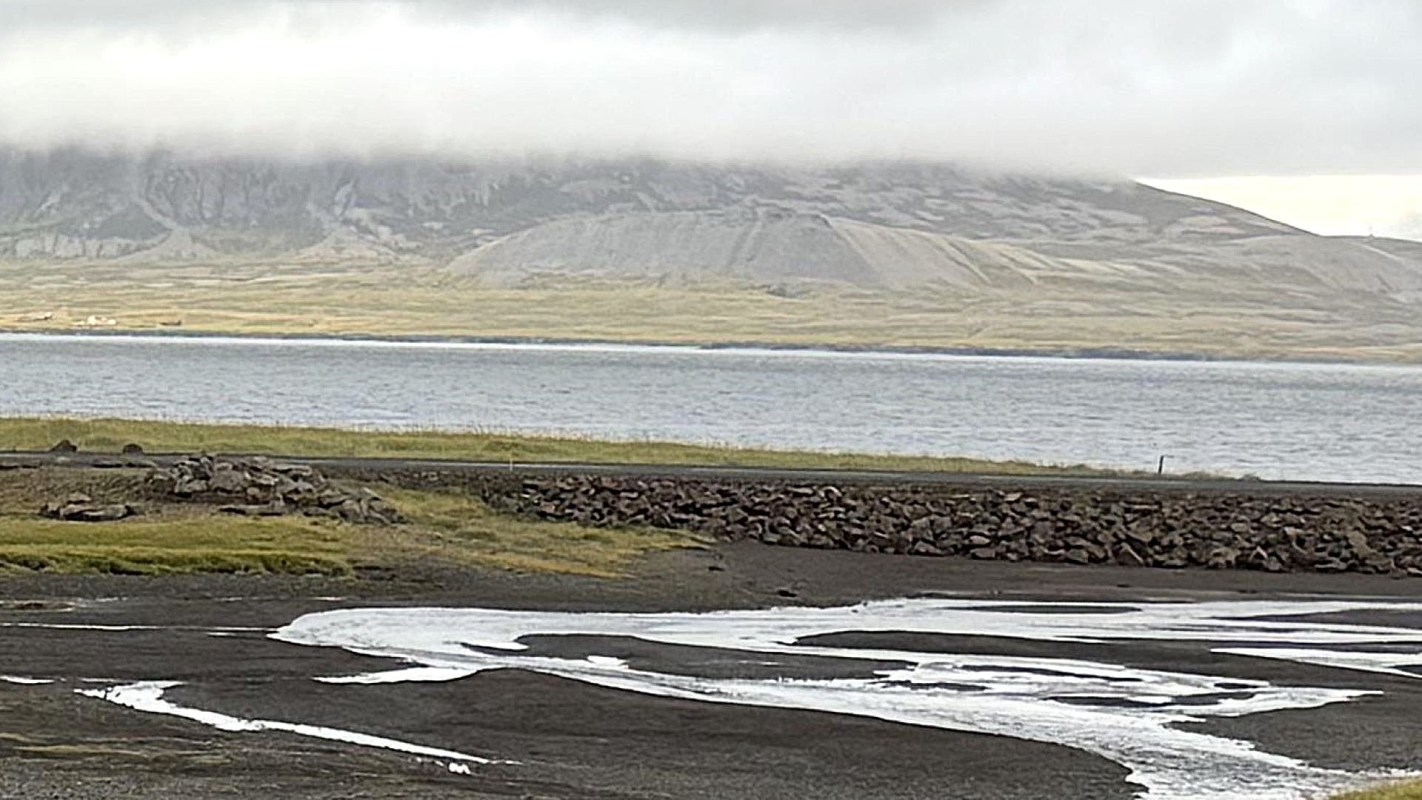 One Reddit user shared their experience with some tourists breaking national park rules in Iceland.