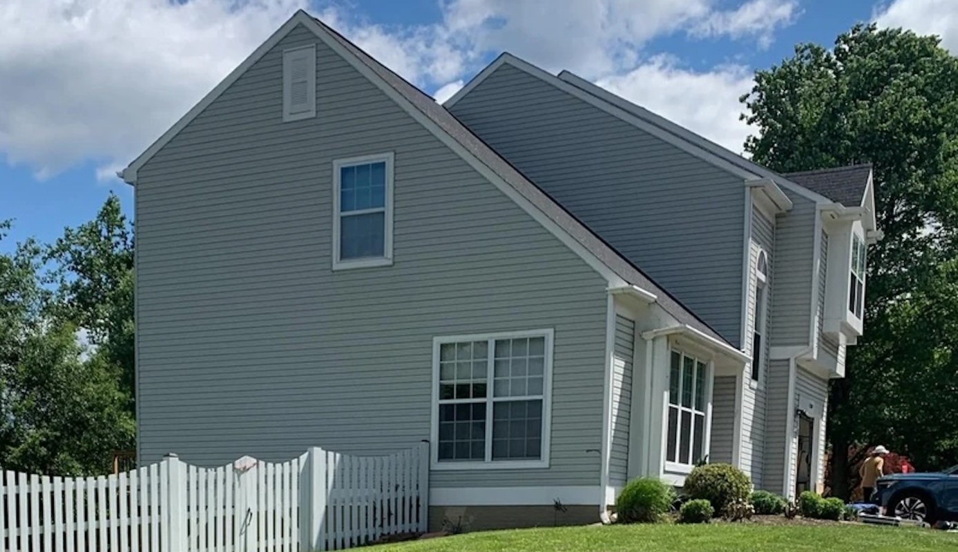 One neighbor's landscaping choices had everyone else wondering who it's supposed to appeal to.