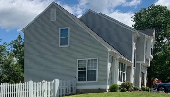 One neighbor's landscaping choices had everyone else wondering who it's supposed to appeal to.