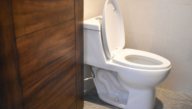 A TikTok handyman is teaching homeowners how to easily fix some common issues.