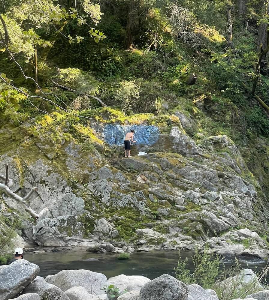 When visiting the great outdoors, it's common practice to leave no trace — clearly, this graffiti artist didn't get the memo.